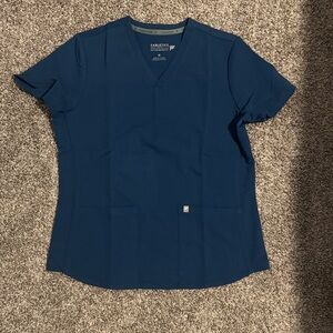 brand new fabletics scrub top